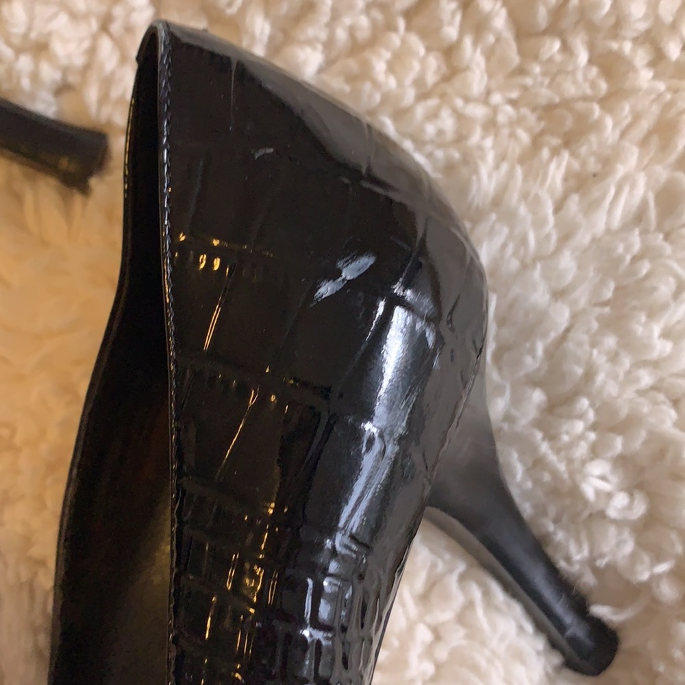 Heels - Picture 6 of 7